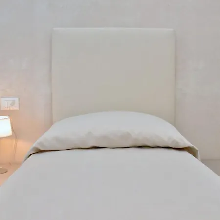 Lejlighed Bright White Flat In The Heart Of *