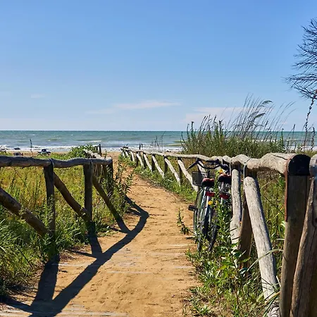 Bright And Coastal Flat In The Heart Of Bibione Appartement *