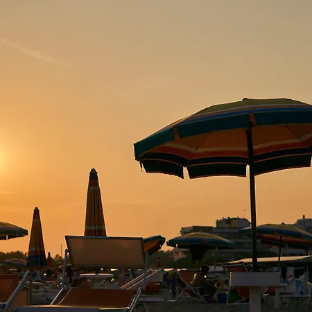 Bright And Coastal Flat In The Heart Of Bibione * Bibione