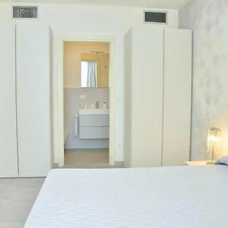 Apartamento Bright And Coastal Flat In The Heart Of Bibione