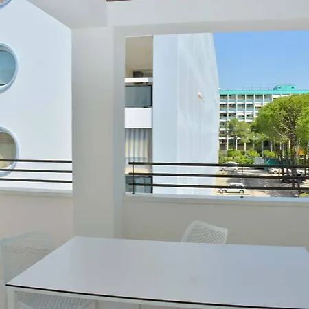 Apartamento Bright And Coastal Flat In The Heart Of *